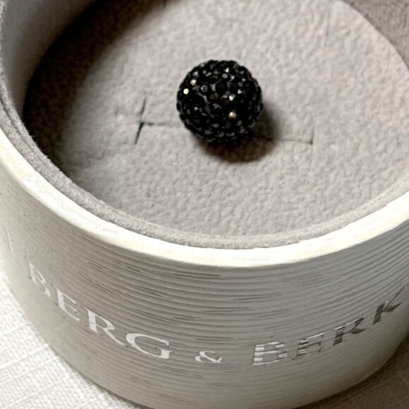 Hillberg  Berk 12mm hematite black sparkle ball earring 925 post - Picture 1 of 3